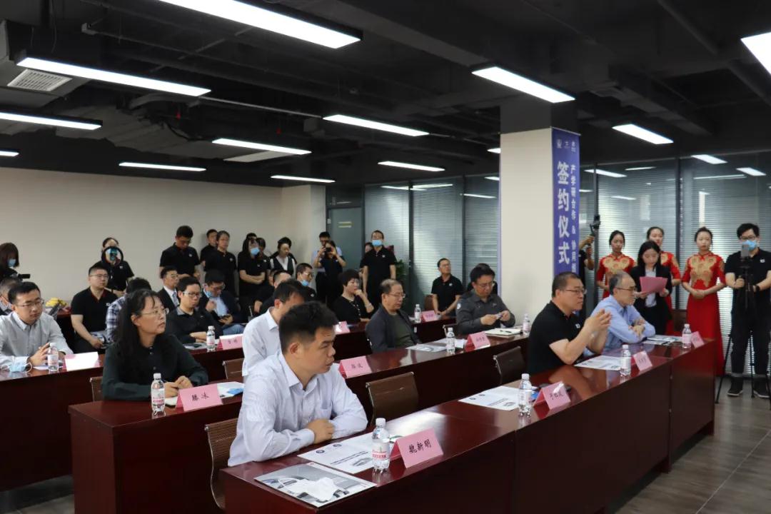 儀式現(xiàn)場(chǎng) 儀式現(xiàn)場(chǎng)